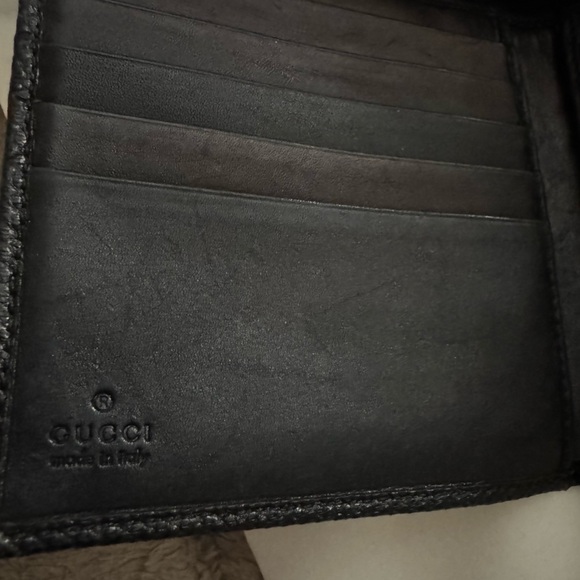 Gucci Black Textured Leather Wallet - Picture 3 of 5